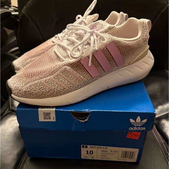 adidas Shoes - Adidas Women’s Swift Run 22 Sneaker, Size 10